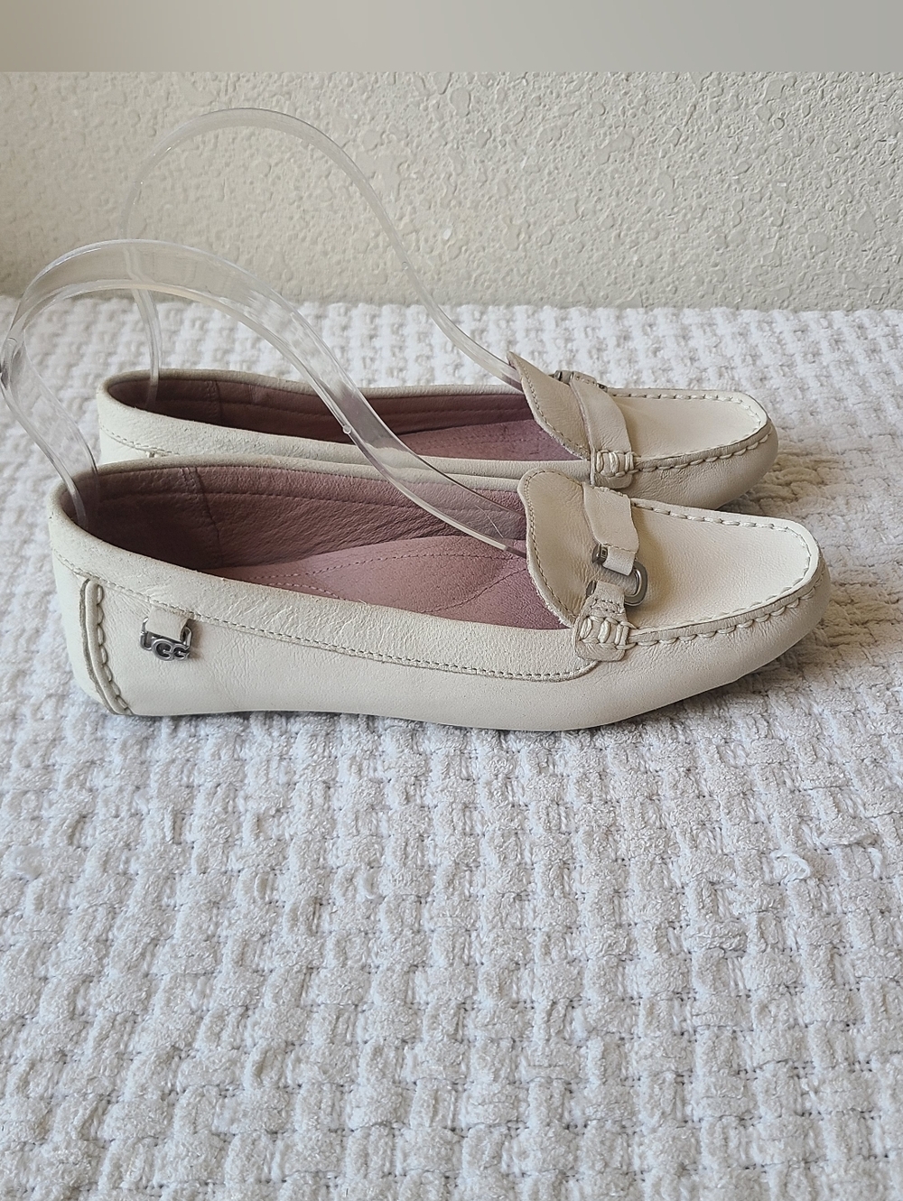 UGG Callen Women's Cream Leather Slip-On Loafers US Size 6.5 - Picture 3 of 9